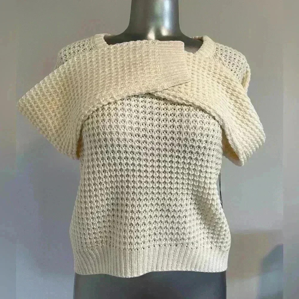 BCBGMaxAzria Cropped Sweater - Picture 6 of 16